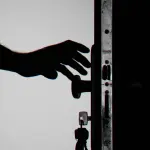 Marconia, furto in casa a un anziano: arrestato elettricista