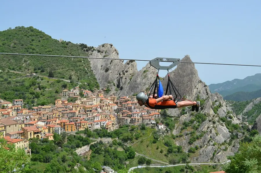 Il Volo dell’Angelo tra Castelmezzano e Pietrapertosa: guida completa