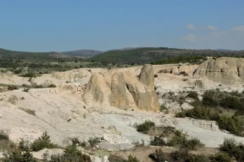 I calanchi lucani: guida ai paesaggi lunari tra Aliano, Montalbano Jonico e le sculture di argilla della Basilicata