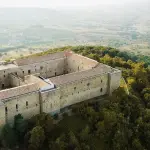 Lagopesole: il castello normanno-svevo di Potenza